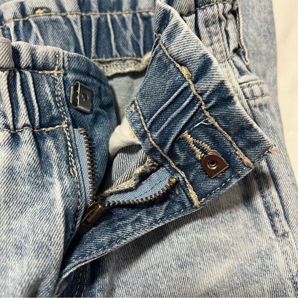 Gap Girls “Just Like Mom Jeans” Size 5 Stylish Kids Denim Jeans EUC Everyday - Picture 5 of 9